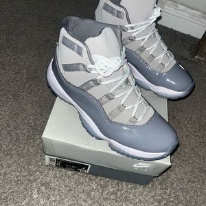 Jordan 11 Cool Greys Size 8 EUC